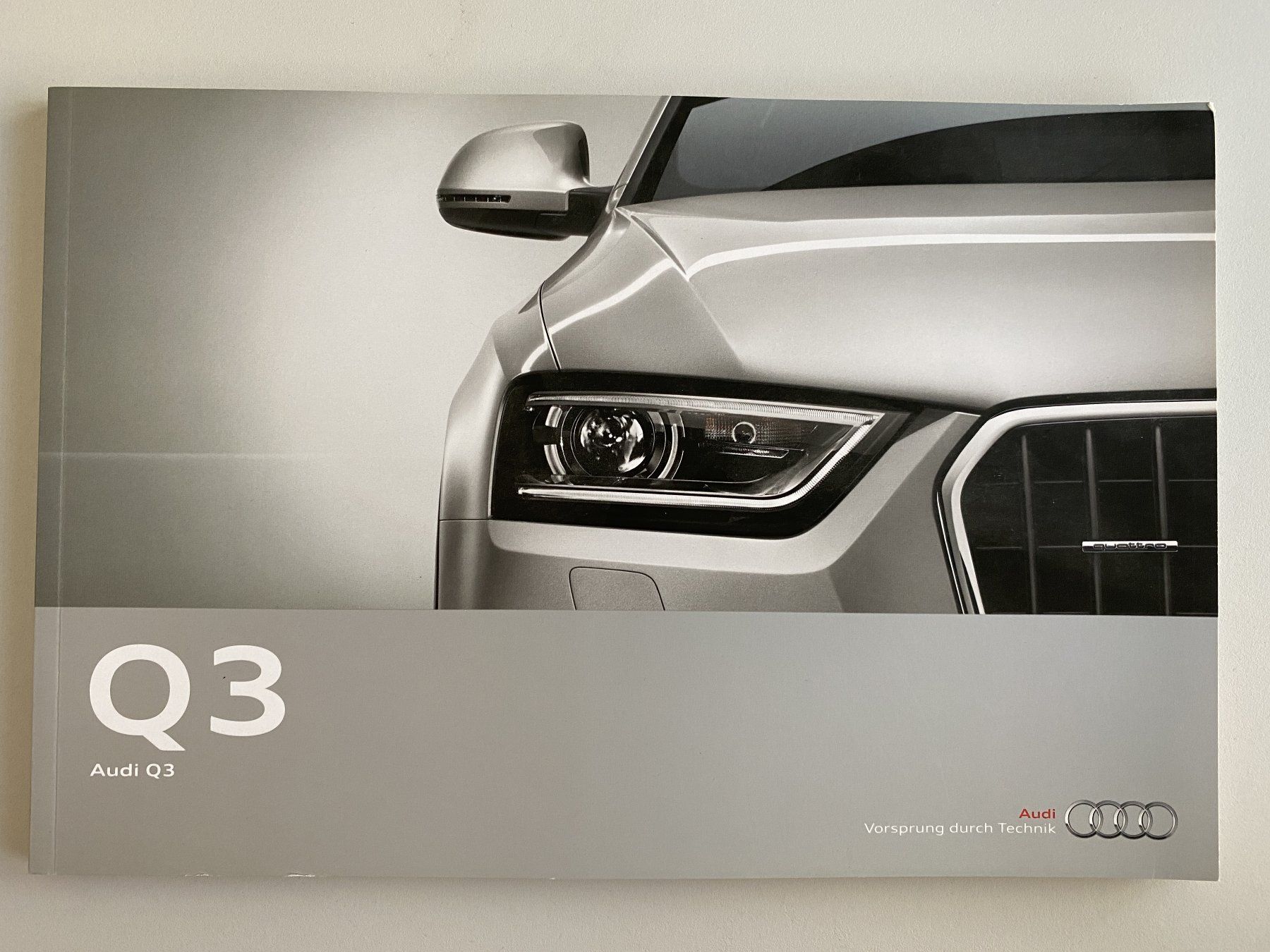 Riviste & Magazine: Audi Q3 Magazin (10.2011) – Usato da Alpnach-Dorf venduto da Hess-Automobile