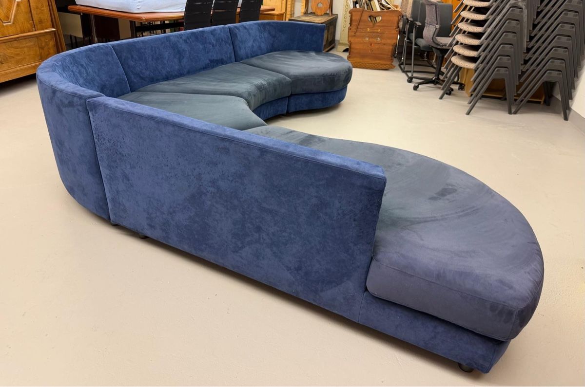 Sofas: Rundsofa blau Stoff Rolf Benz Alcantara – Gebraucht aus Regensdorf von sil_bj7d 1