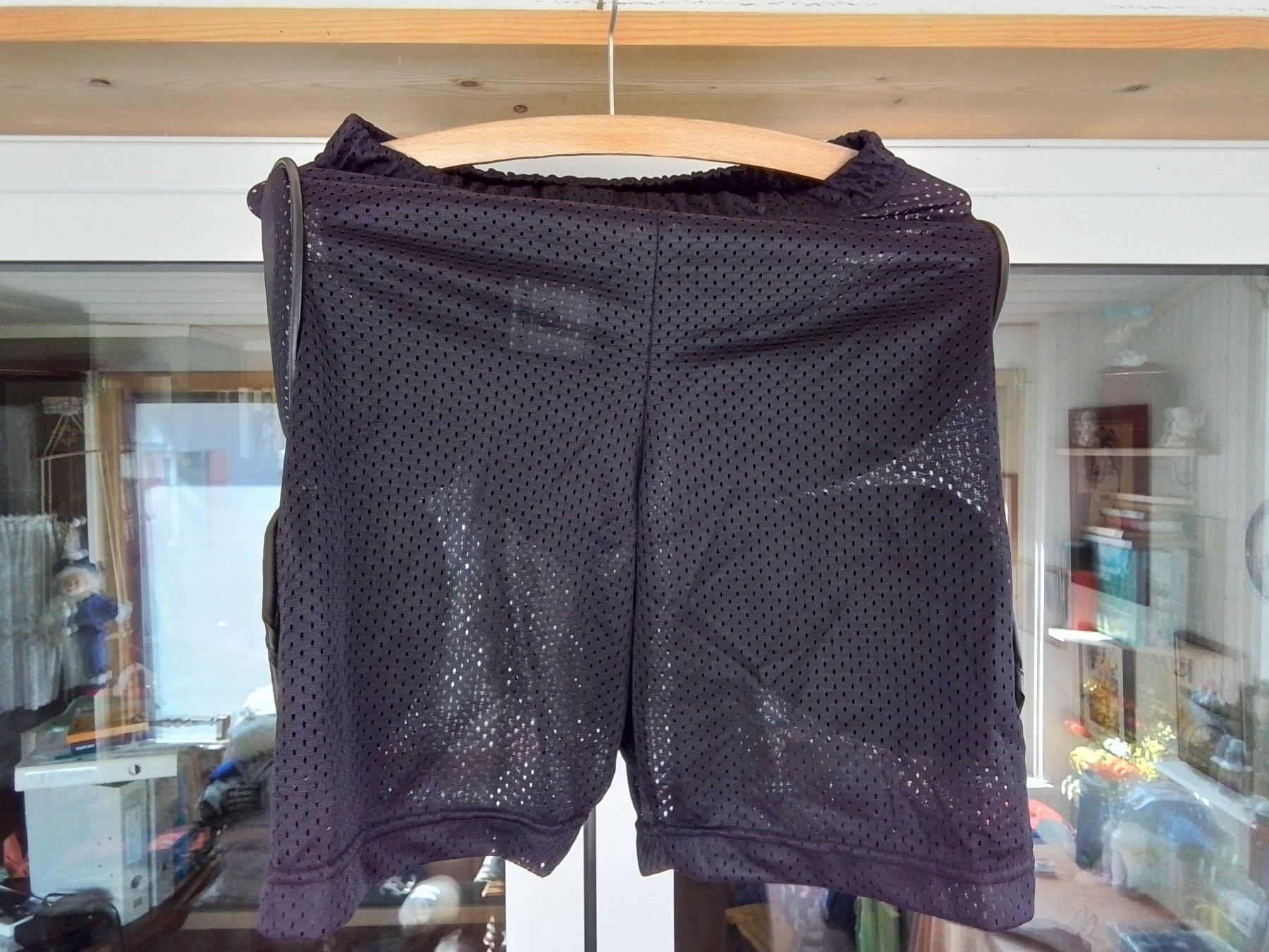 Protezioni & Imbottiture: ROCES Protektoren Shorts Gr.M, Innenhose, Inline Skater – Usato da Oberurnen venduto da DVDL