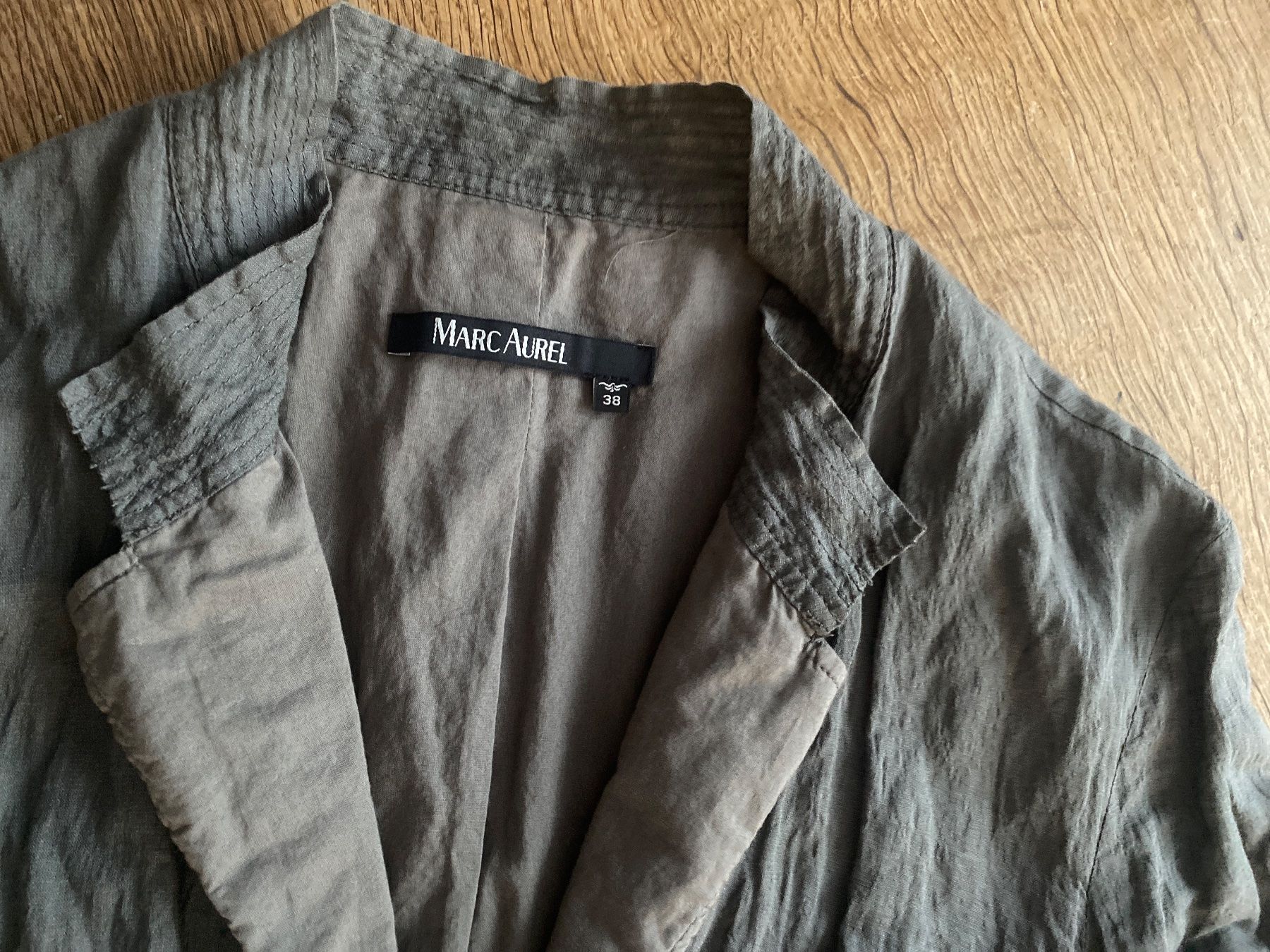 Giacche: MARC AUREL MARCAUREL BLAZER/JACKE GR.38 /optisch wie Leinen – Usato da Frauenfeld venduto da Boldi46