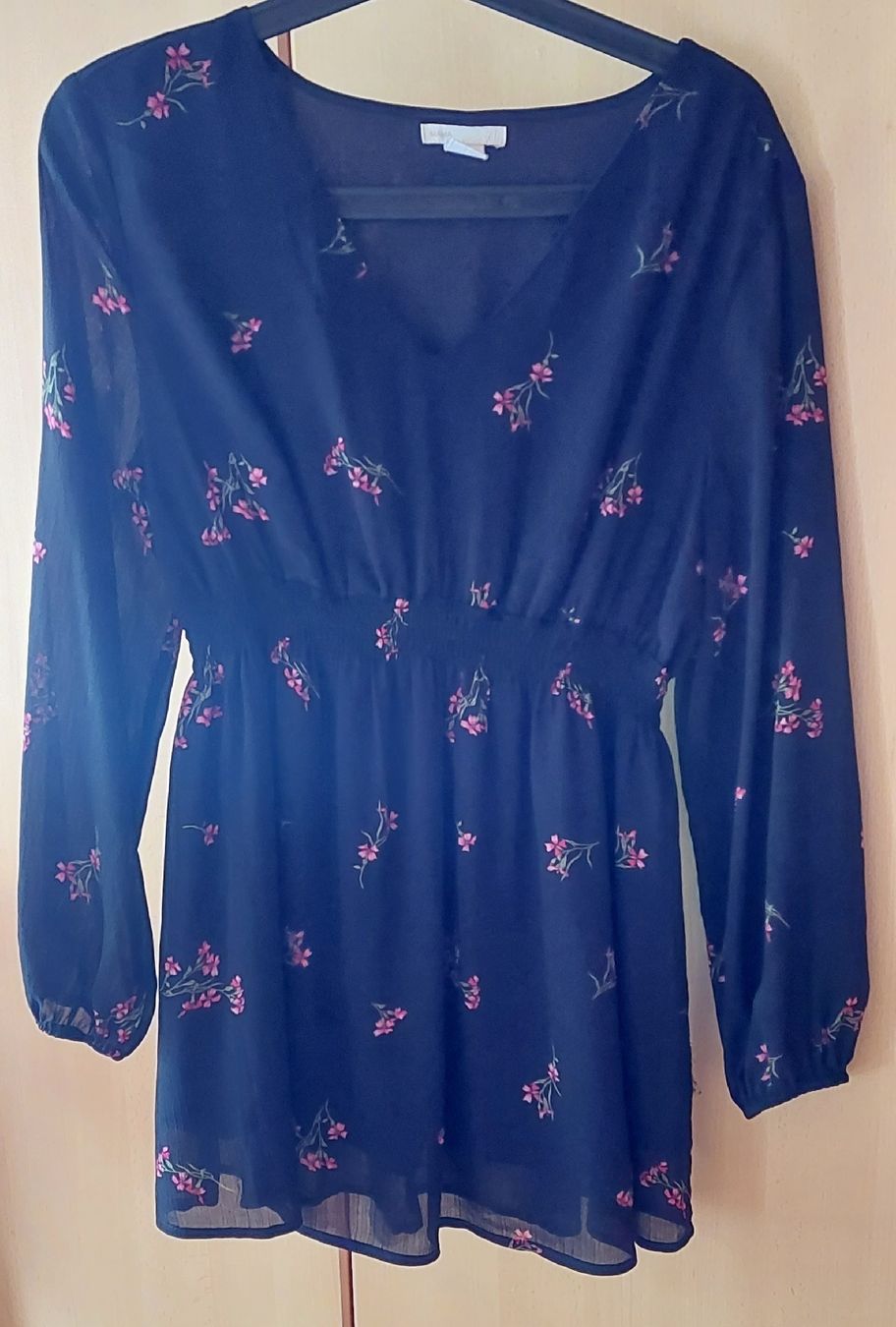 H&M Camicette: Schöne Umstandsbluse Blumenmuster M – Usato da Schmidrüti venduto da Novemberchind