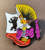 S668 - Pin Trachten-Frau Bär Appenzell Innerrhoden