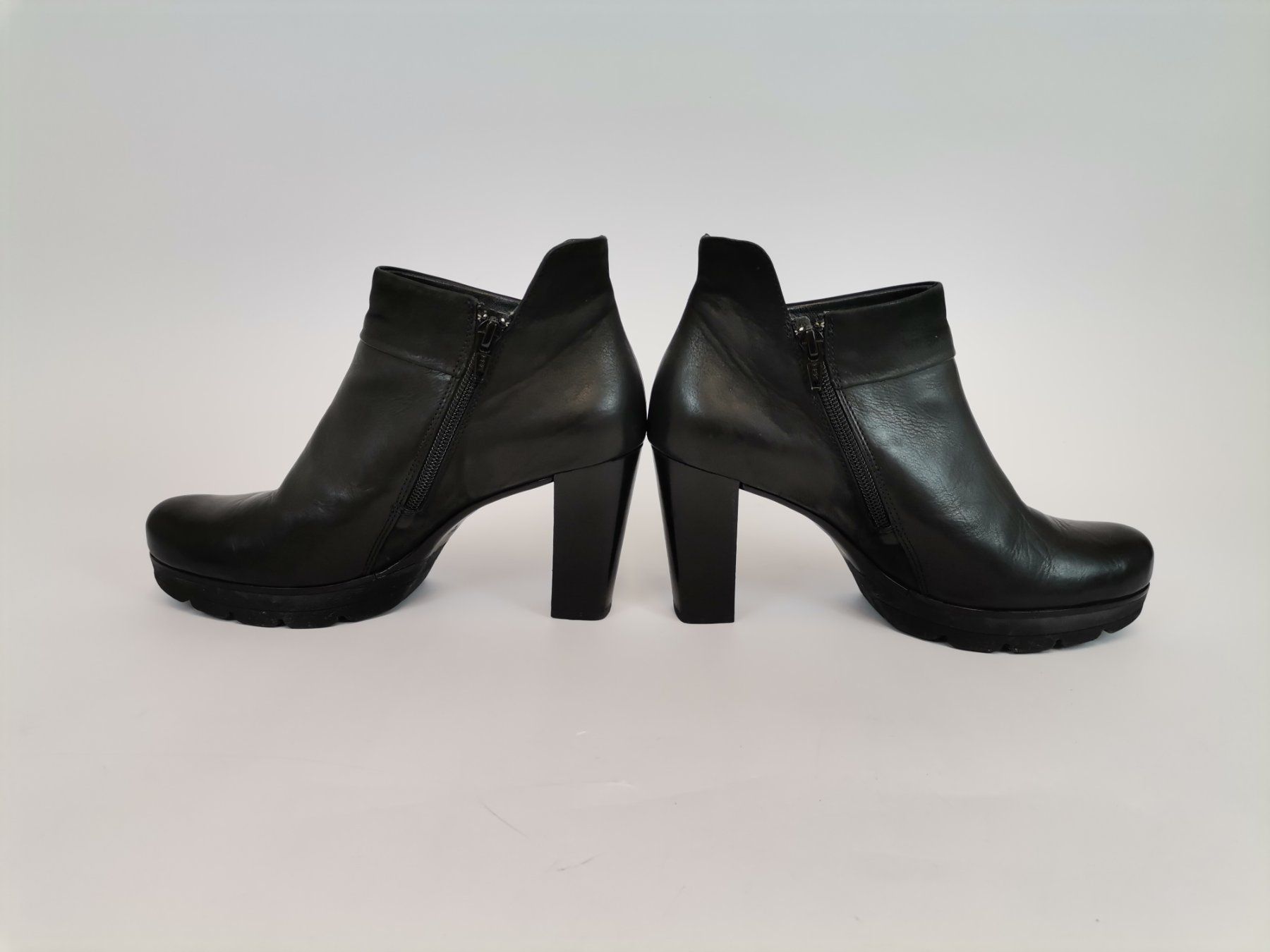 Paul Green Damenschuhe: PAUL GREEN - Stiefelette Schwarz Gr. 38 – Gebraucht aus Schaffhausen von Restwert_SH 2