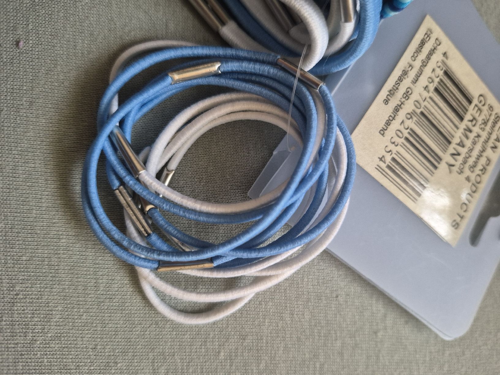 Haarschmuck: lot d'élastique à cheveux neuf – Neu und originalverpackt aus Villars-sur-Glâne von dia_2q2l 3