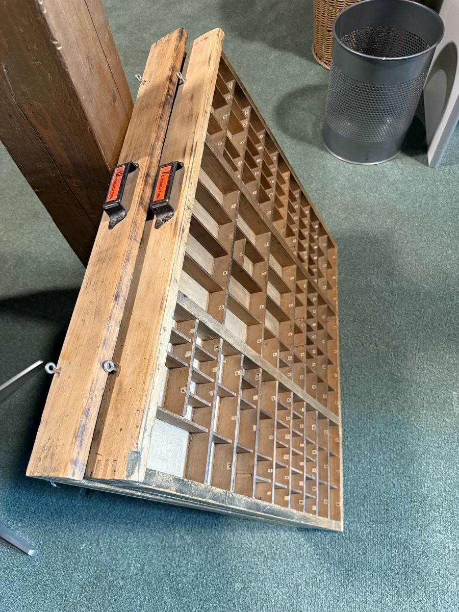 Articoli in legno: Original Setzkasten antik – Usato da Aesch ZH venduto da Odielein