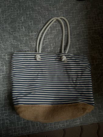Sommerliche Stofftasche mit maritimen Streifen, super Zustan