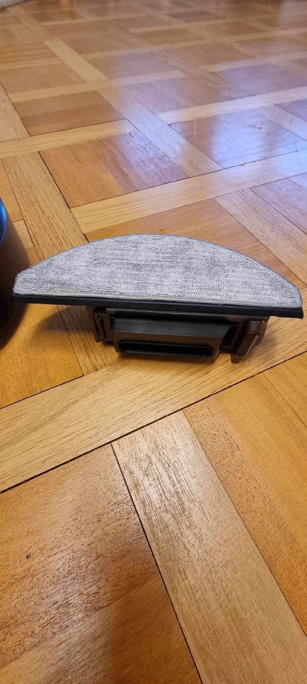 Irobot Aspirapolveri & Accessori: iRobot - Roomba combo I8 – Usato da Petit-Lancy venduto da Kil_2ckr 4