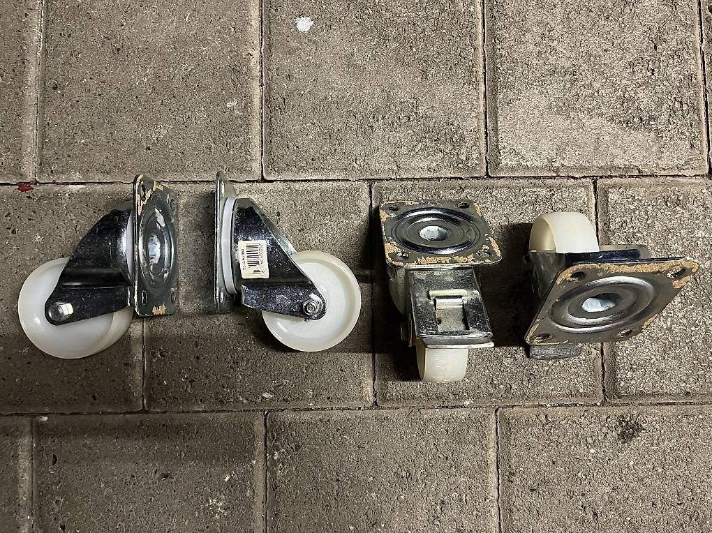 Sonstiges zum Lager & Transport: Lenkrollen – Gebraucht aus Root von naa_86_LU 1