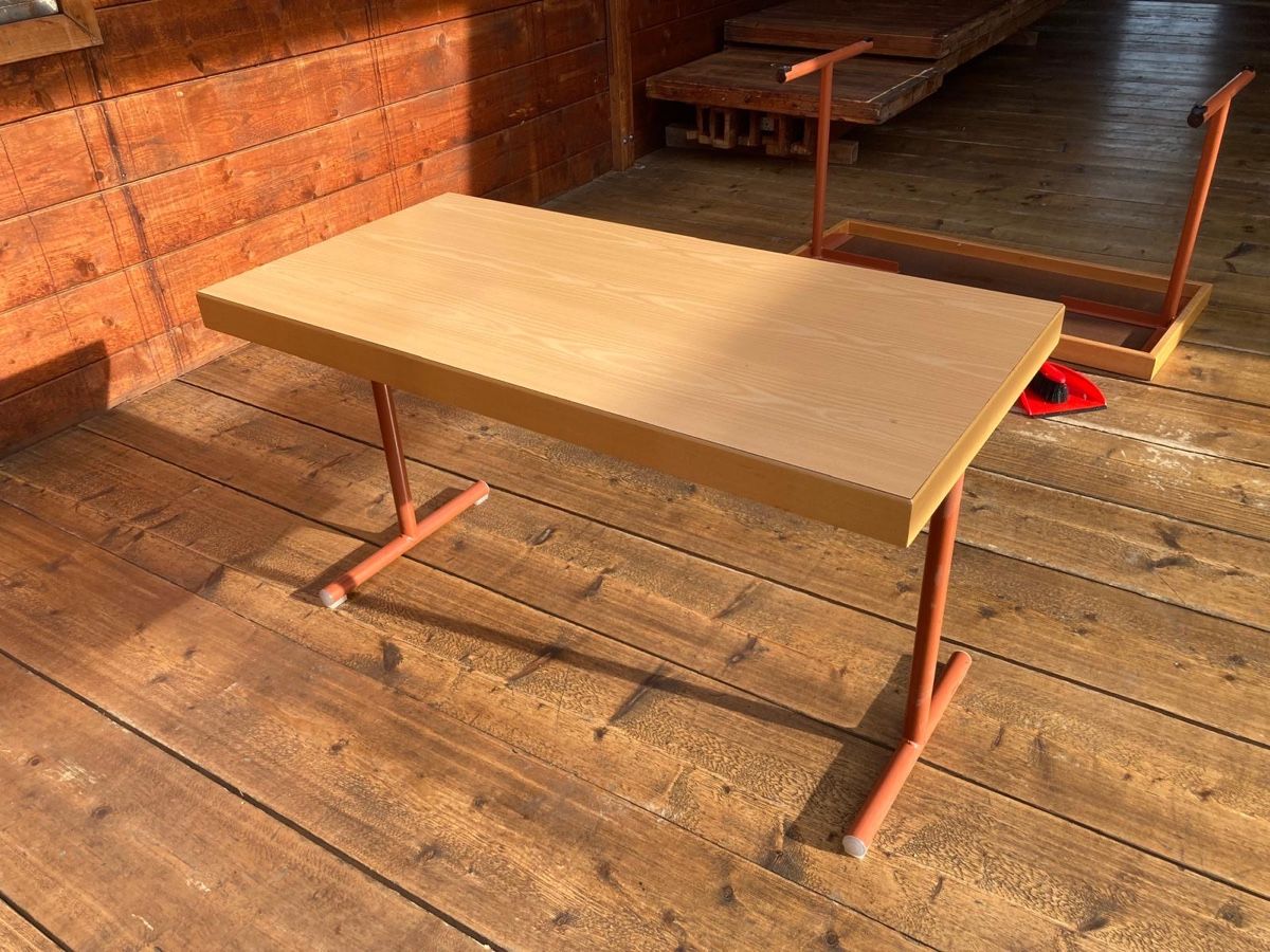 Tavoli: Cooler Vintage Tisch Holz – Usato da Buchs ZH venduto da crazyhandbaggirl123