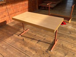 Cooler Vintage Tisch Holz