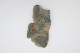 Antikes Relief Naturstein Frau mit Vase