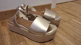 Sandales Tamaris plateforme couleur or pointure 37