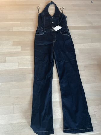 Jumpsuit Denim Dunkelblau Grösse L Bershka neu mit Etikett