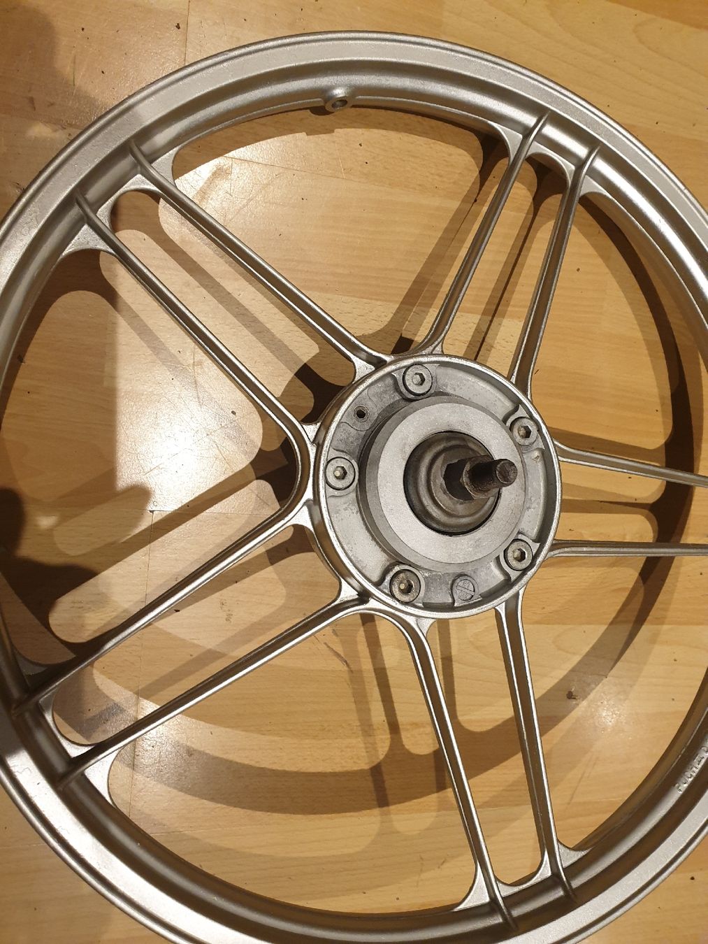 Puch Felgen: Puch Maxi S original Rad Felge 17 Zoll  – Gebraucht aus Einsiedeln von MGXX 3