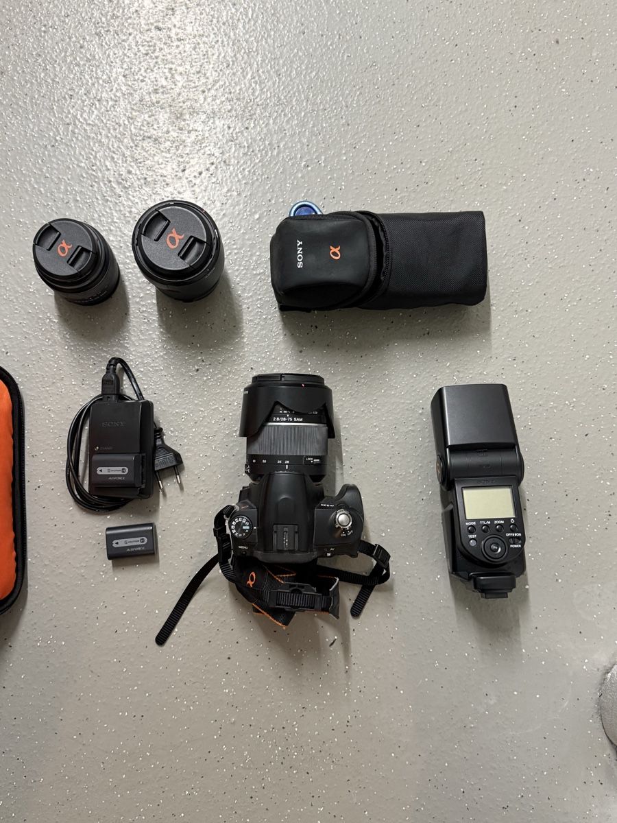 Sony Fotocamera: Sony Alpha A200 – komplettes Set mit 3 Objektiven & Blitz – Usato da Frauenfeld venduto da Pyro_Iced 1