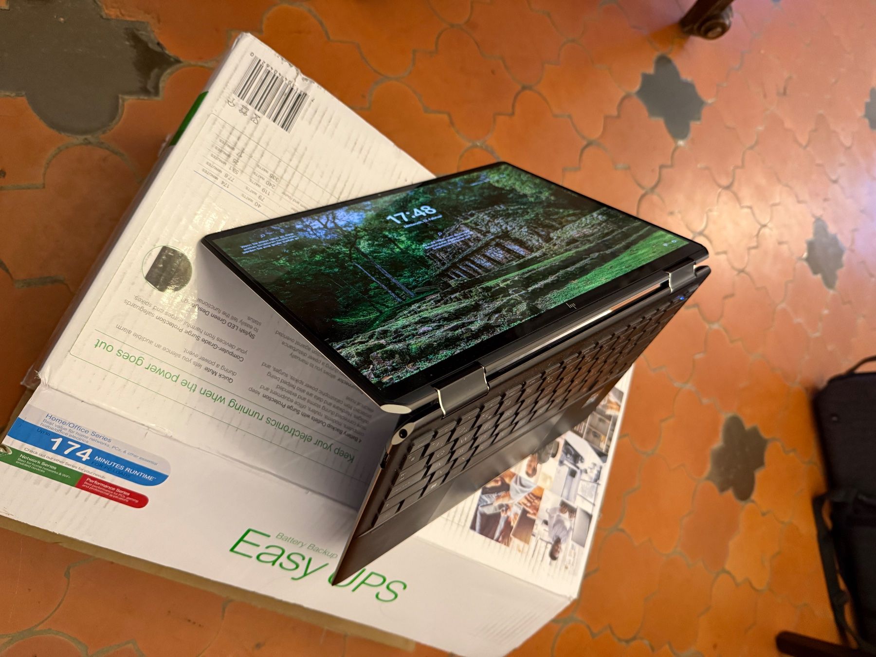 HP Spectre x360 2-in-1 Laptop 14