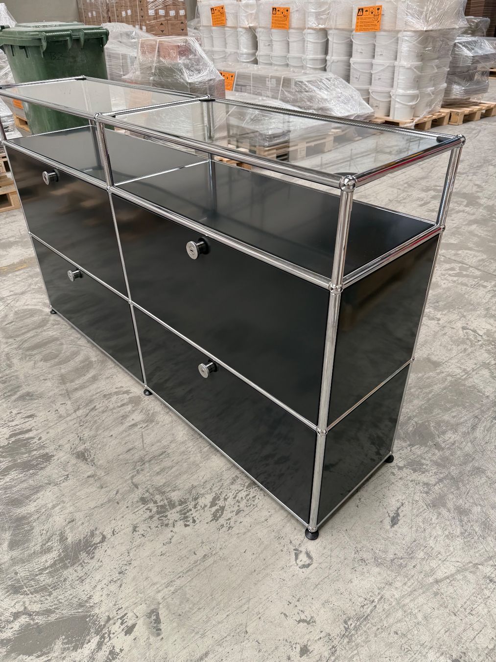 USM Scaffali: USM Haller Sideboard 2x3 Graphitschwarz Top Zustand – Usato da Balsthal venduto da Designhaus.Schmitt 3