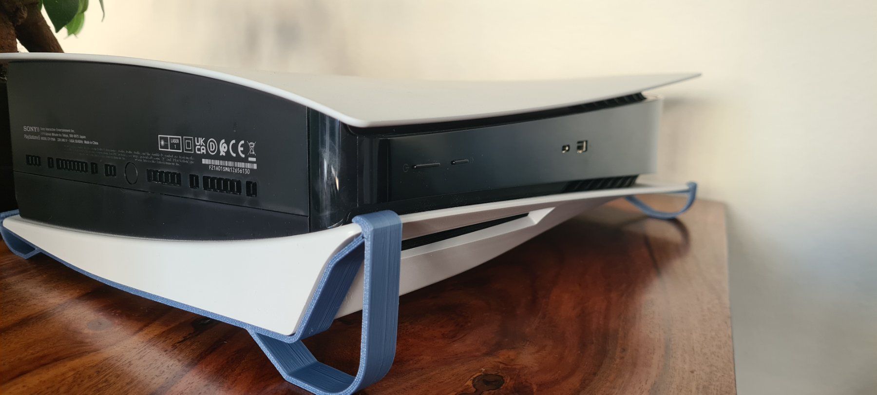 Sony Konsolen: Playstation 5 horizontal Standfüsse disk edition und digital – Neu und originalverpackt aus Bern von  3