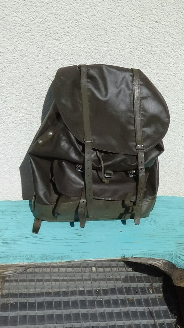 Schweizer Armee Zaini: Alter Militär Rucksack – Usato da Wiedlisbach venduto da Bobesch10