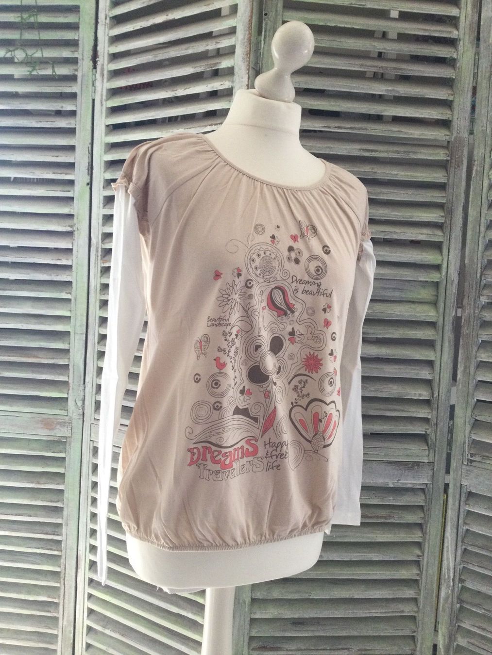 Tops: Sweat beige/blanc motifs Dreaming – Neuf (Voir description) à Agiez par chouchanelle 2