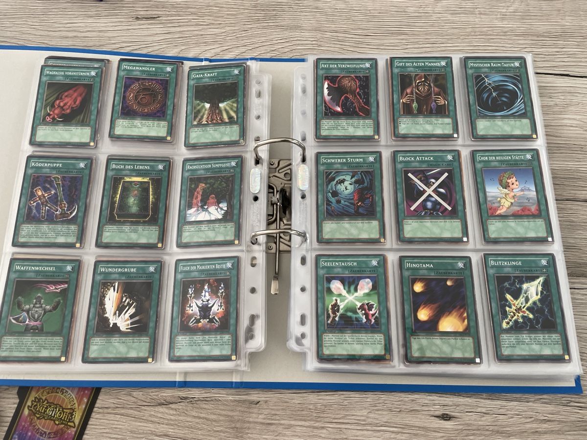 Yugioh Carte collezionabili: Riesen Yugioh Sammlung ab1Fr! – Usato da Selzach venduto da adr_8mst 5
