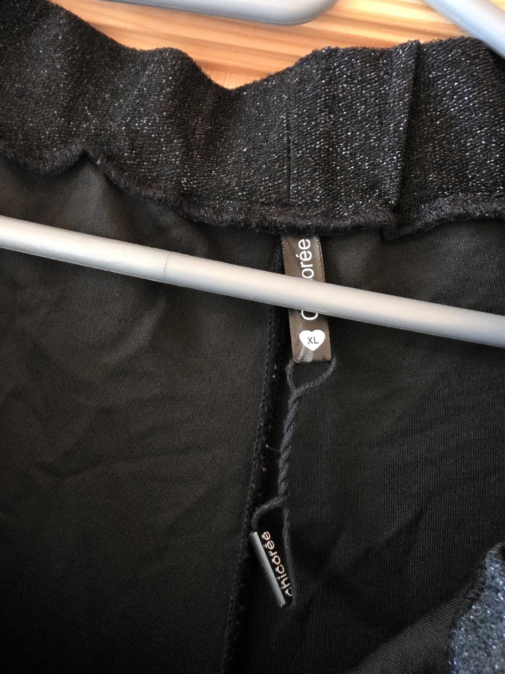 Pantaloni: Hose Bequem Gliter XL – Usato da St. Peterzell venduto da upcycling_ 1