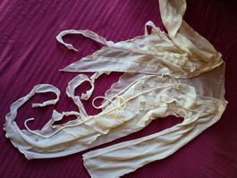 Long- Bluse Romantischer Schnitt