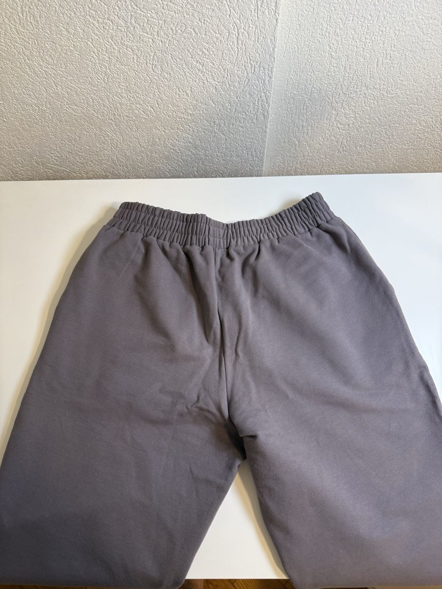 Pantaloni: The Giving Movement Sweat Pants – Nuovo (secondo la descrizione) da Genève venduto da ali_5msd 3