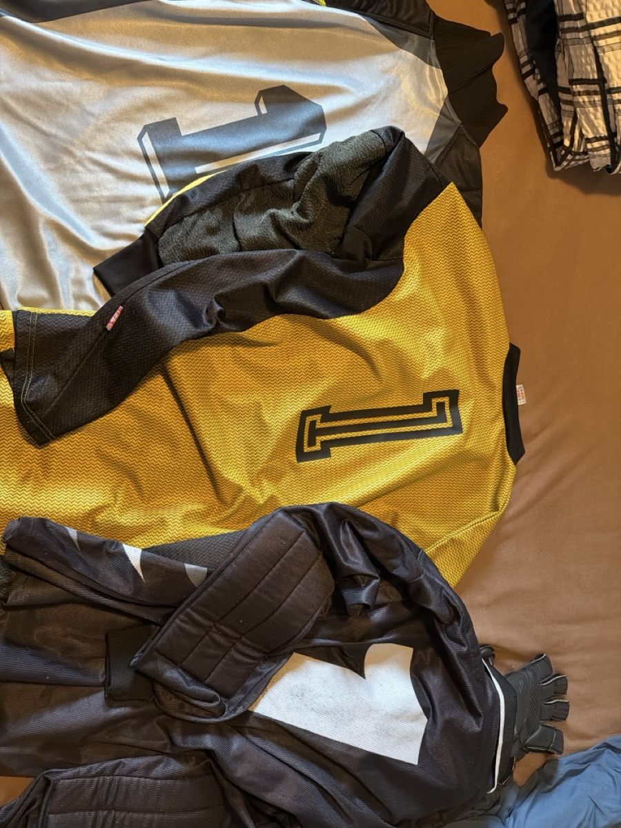 Adidas Lotti di vestiti: Affare per Portiere – Usato da Sementina venduto da bru_vpp5 6