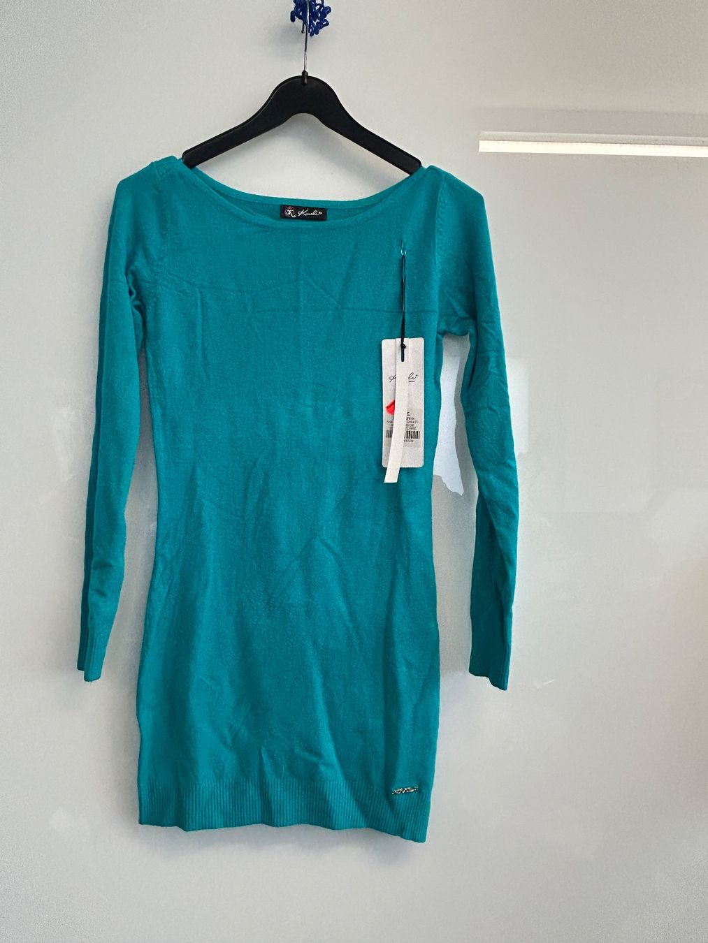 Pullover & Sweatshirts: Pullover Lang Figurbetont 1 Size Neu – Neu und originalverpackt aus Regensdorf von Spyke55