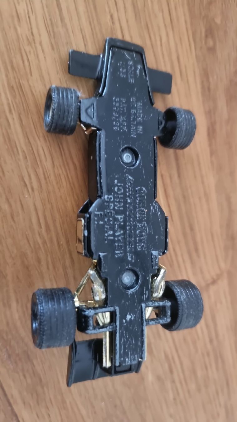Modellini d'auto: Modellauto John Player Special schwarz 1:25  – Usato da Altdorf UR venduto da Adeleiro 4