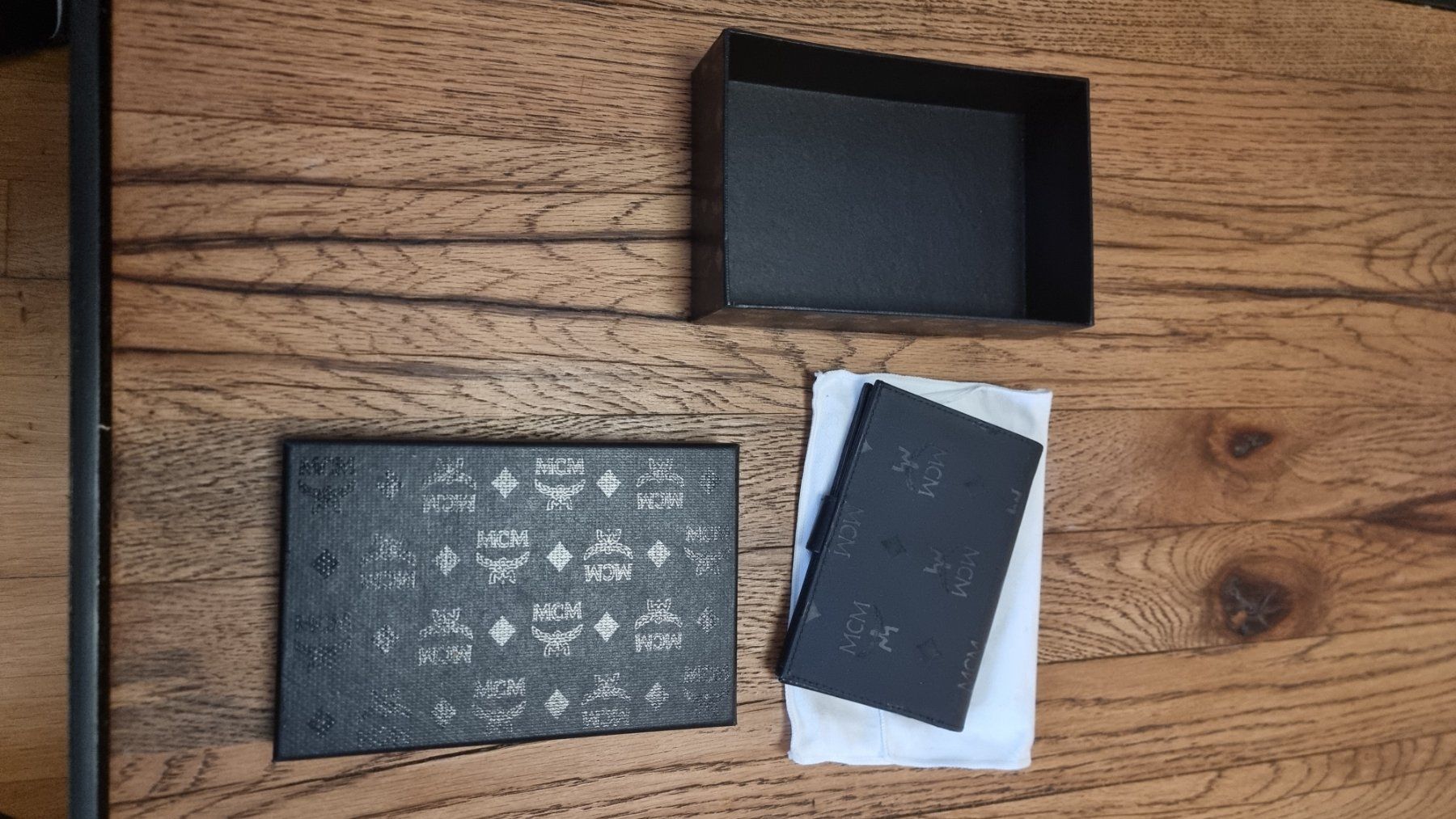 Mcm Portafogli: MCM Brieftasche Schwarz – Nuovo e nell'imballaggio originale da Horgenberg venduto da Esteban_Cri