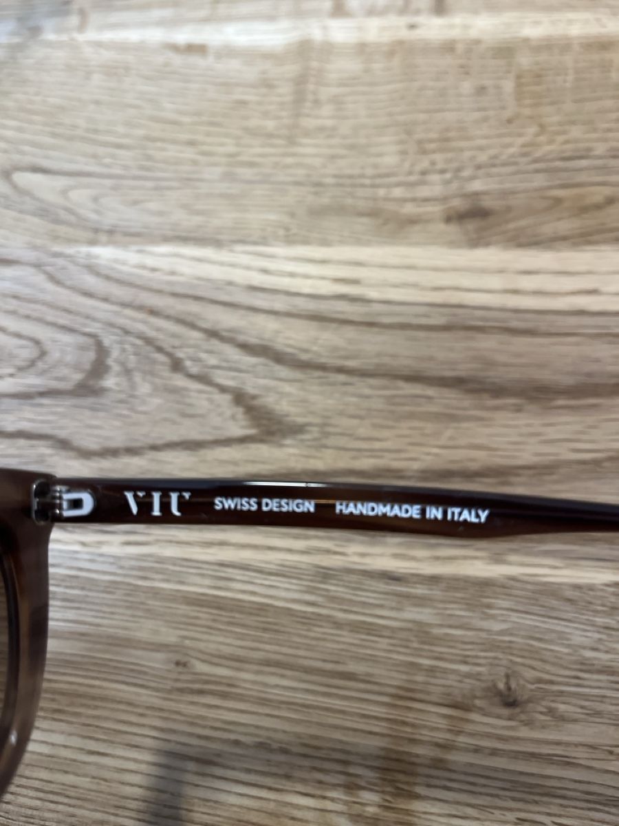 Viu Brillen & Gläser: Viu Sonnenbrille – Gebraucht aus Zürich von CelWed 1