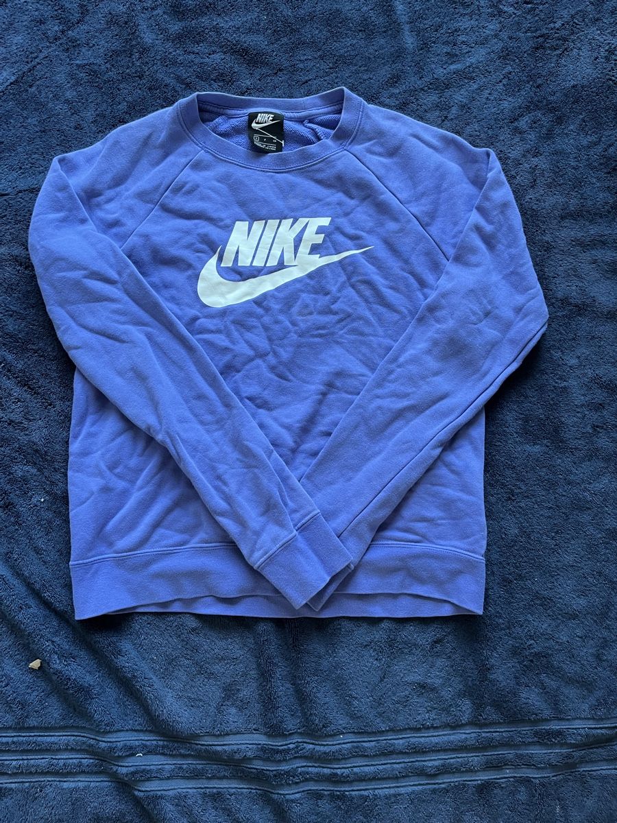 Nike Pullover & Sweatshirts: Pull Nike  – Neu (gemäss Beschreibung) aus Chambésy von Louwall_football