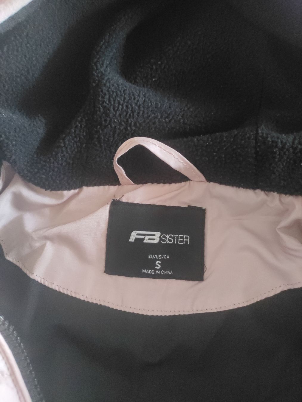 Jacken: Womens FB Sister Winter Jacket, Size S, Light Pink – Gebraucht aus Basel von yat_r699 1
