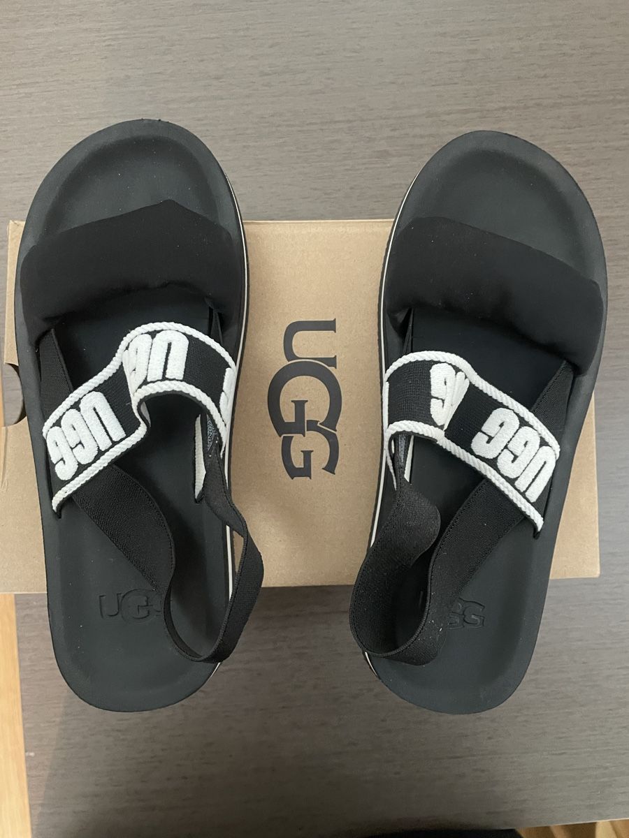 Ugg Damenschuhe: UGG Sandalen – Gebraucht aus Olten von aud_2jf7