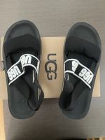 UGG Sandalen