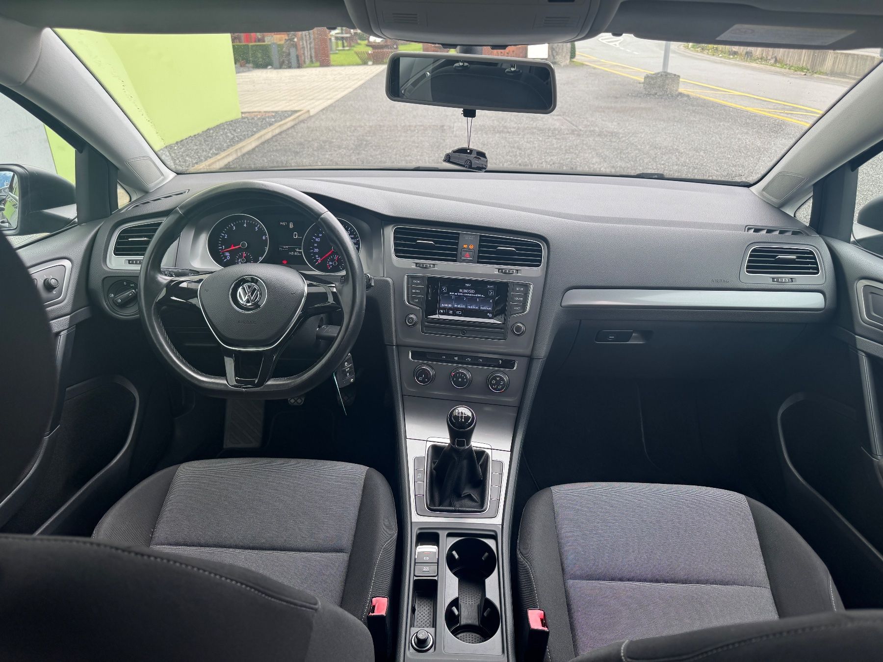 VW Automobili: VW Golf 7 1.2 TSI TOP ANGEBOT – Usato da Sennwald venduto da elegance_cars 5