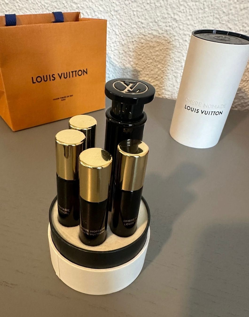 Louis Vuitton Profumi & Eau de Toilette: Ombre Nomade Parfume – Usato da Lohn-Ammannsegg venduto da aemu12 4