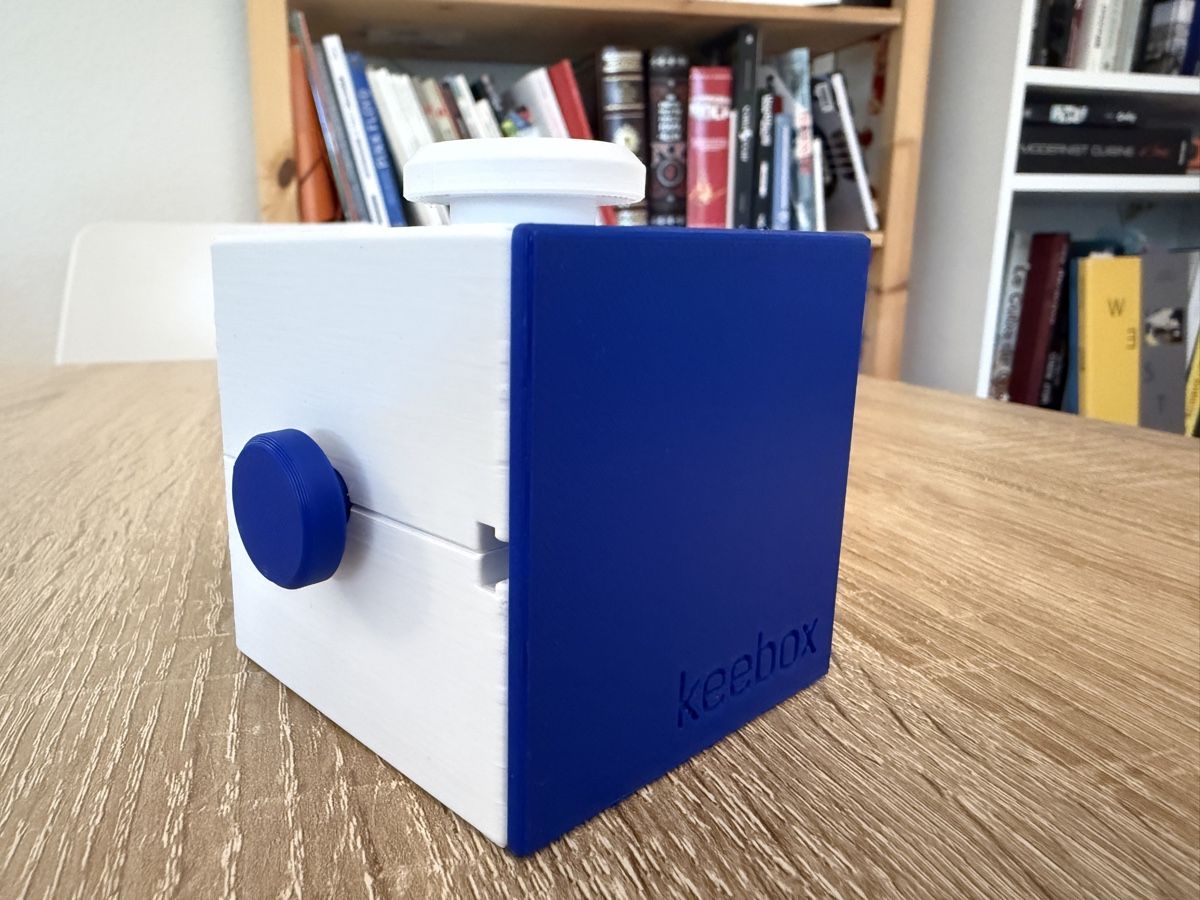Giochi: Keebox bleu (facile) – Nuovo (secondo la descrizione) da Pully venduto da j0nathanstark 1