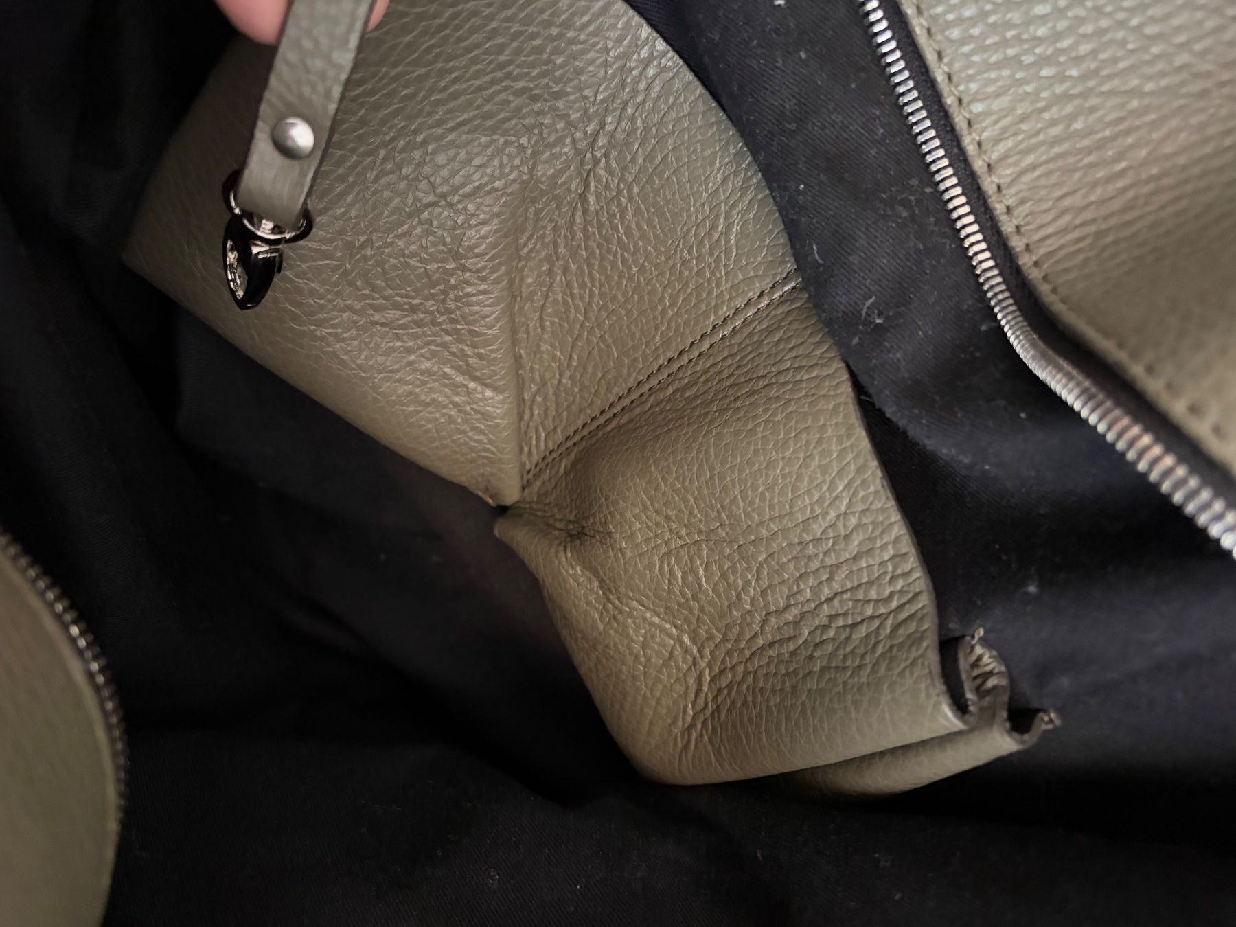 Borse da donna: Leather tote bag – Usato da Meyrin venduto da Monaval 2