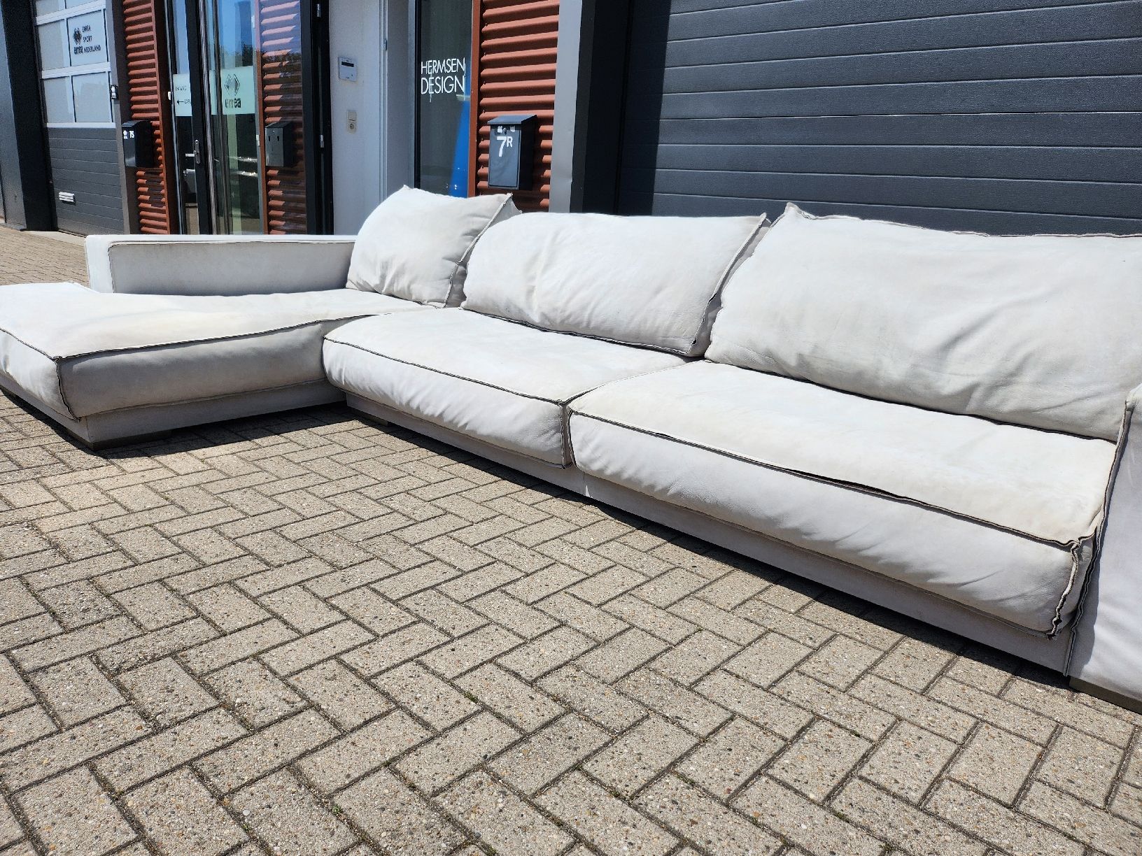 Baxter Sofas: Baxter - Budapest large Ecksofa by Paola Navone – D'occasion à Gelderland par HermsenDesign 2