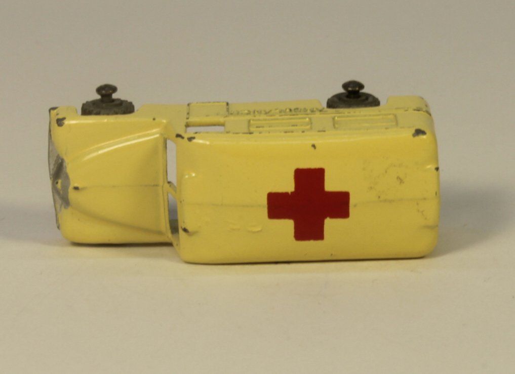 Matchbox Voitures modèles: Matchbox Lesney 14A Daimler Ambulance – D'occasion à Zofingen par Trukli58 4
