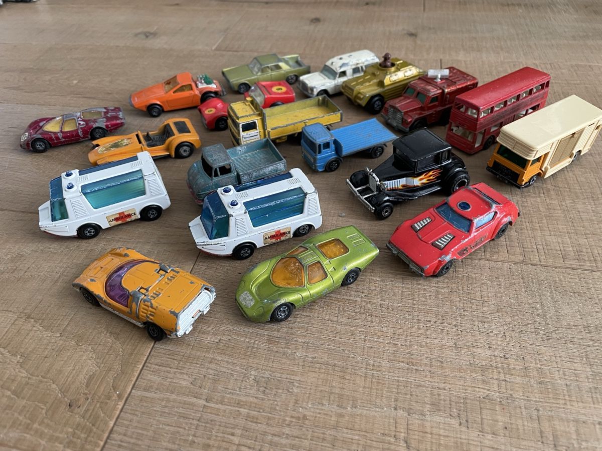 Matchbox Voitures modèles: Matchbox Lesney Set / Konvolut – D'occasion à Frauenfeld par Challenger77 1