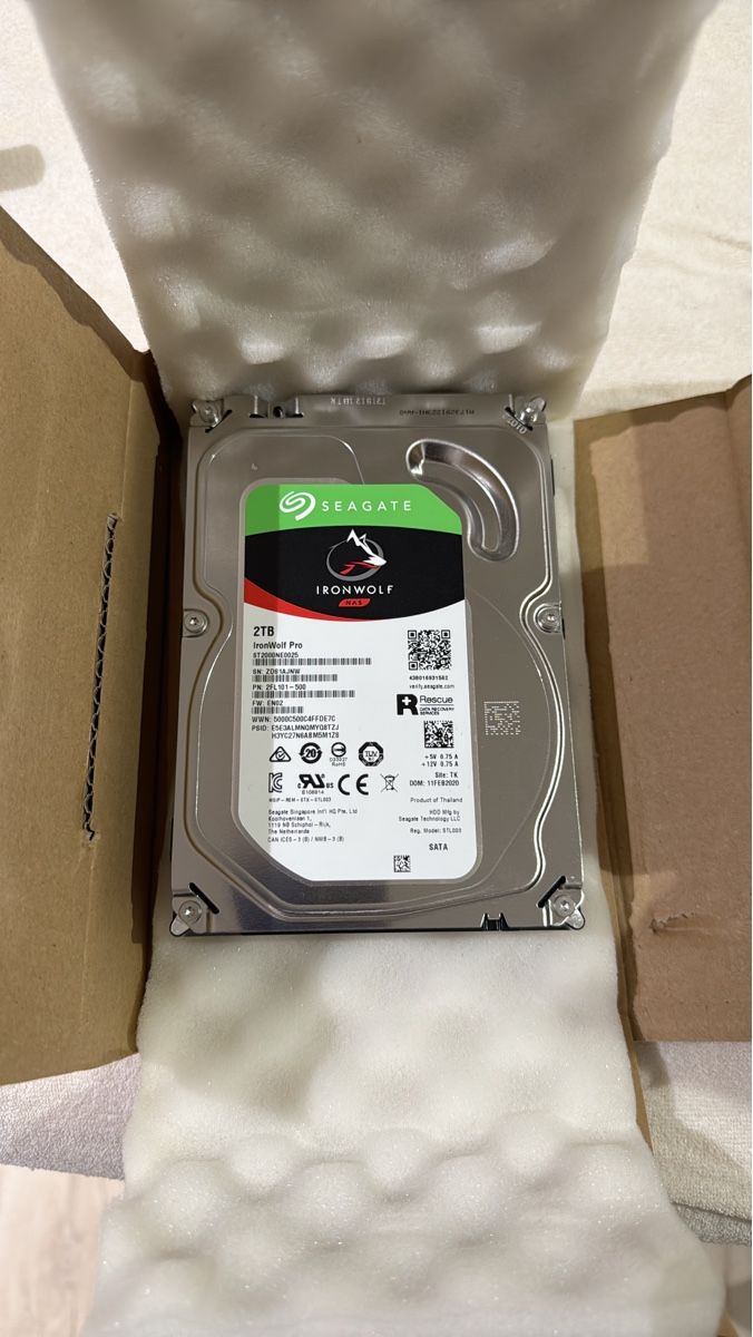 Seagate Dischi rigidi: 4x Disque dur Seagate IronWolf Pro 2TB – Usato da Yverdon-les-Bains venduto da p-aj29
