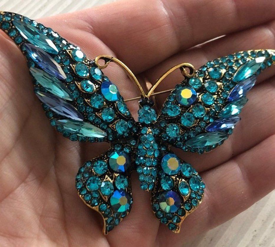 Broschen & Nadeln: Brosche Schmetterling Premio Strasssteine / Broche papillon – Neu und originalverpackt aus Bussigny von NATURALO 1