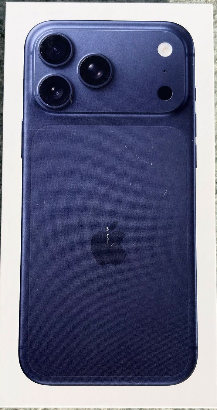 Apple Portables: iPhone 17 Pro Max – Neuf avec emballage d'origine à Muttenz par Johnny_Wishbone69 2
