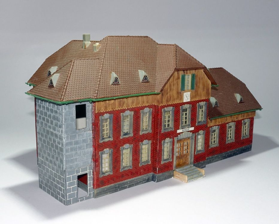 MBZ 80087 H0 Gullys Lasercutmodell – Präzise Gelasert Für Modelleisenbahn Und Dioramen