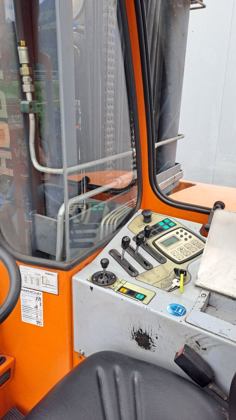 Gabelstapler & Hubwagen: HUBTEX Vierweg-Seitenstapler – Gebraucht aus Flums von BartholetFlumsAG 7