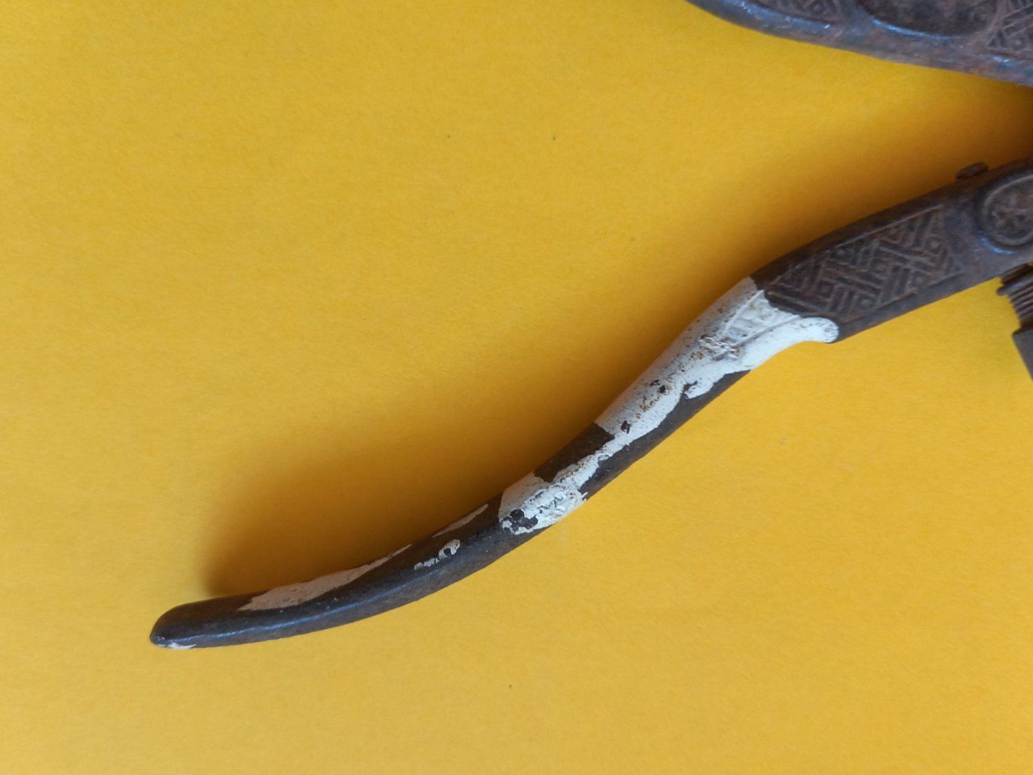 Tutti gli attrezzi: Pince ancienne à avoyer de menuiserie C.H.S. – Usato da Rossens FR venduto da Souris1 6